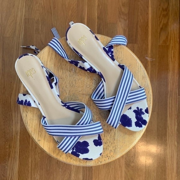 CABI Blue & White Lace Up Floral Sandals size 10 - Picture 5 of 8